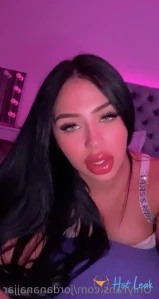 10819352