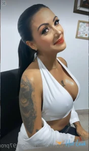 10989871