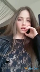 868221