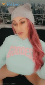 885833
