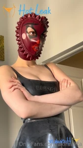 11647300
