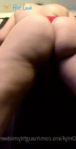 1688911