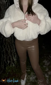 11020902