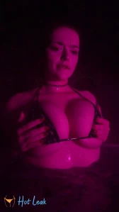 1700700