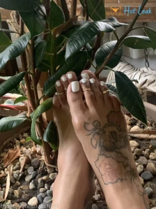 913479
