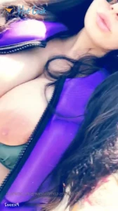 1704586