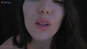 10722718