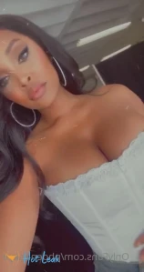 1713568