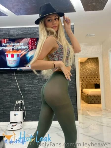 11425884