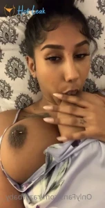 9457211