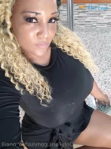 10983477