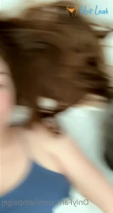 1727369