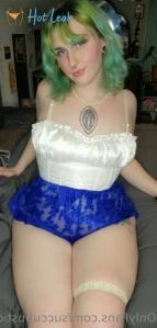 10936676