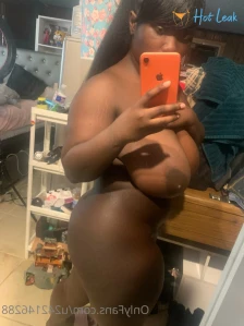 10896325