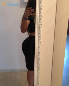 1733652