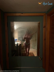 1073302