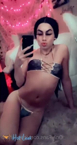 1812318
