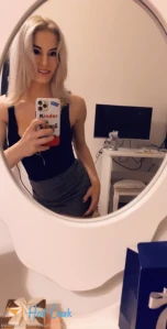 1222198