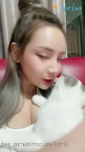 1902276