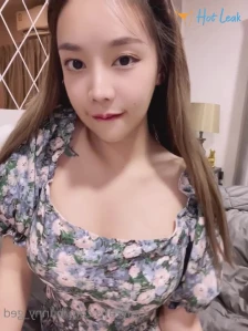 1902280