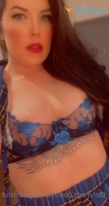 1904445