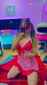 1907162