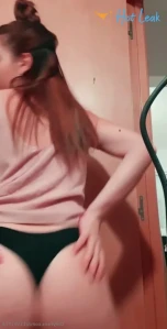 1910995