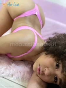 1601928