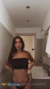 1923109