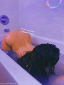 1821216