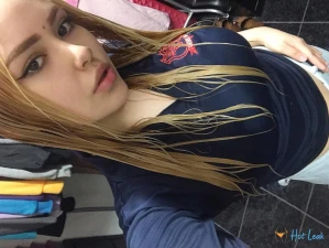1822758