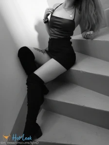 1831894