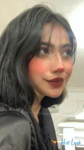 1832581