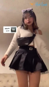 1931643
