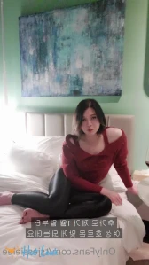 1932749