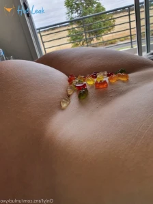 1849977