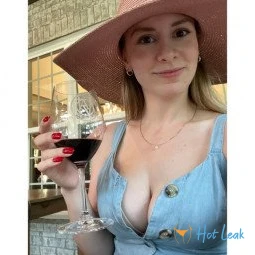 Nikki Harding FREE
