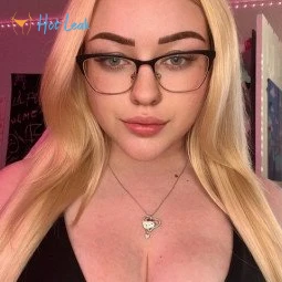 Val ♡