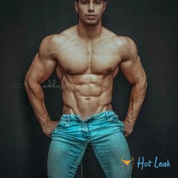 Closer Look Men Free