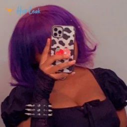 purple emo💜