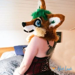 Furry_Foxxy