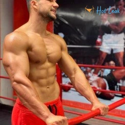Hot Fighter Raul