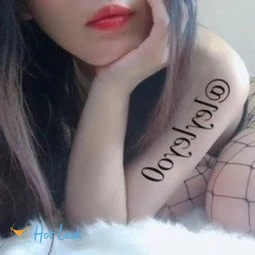 L e y (れ い)