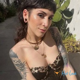 Manic Pixie Massochist 🧚🏼