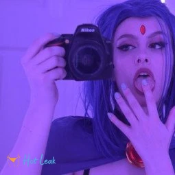 Cam