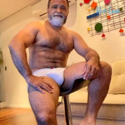 Carlos Quirino