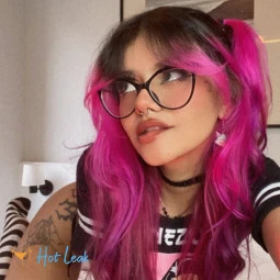 LunaWolfy • cute gf 🌸