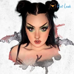 Miss Evilia | FREE PAGE