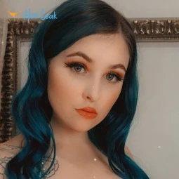 MistressAddi ⬇️🔞