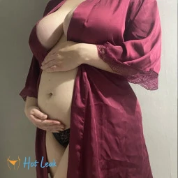 pregnant ~ Rosie 🤱 NO PPV